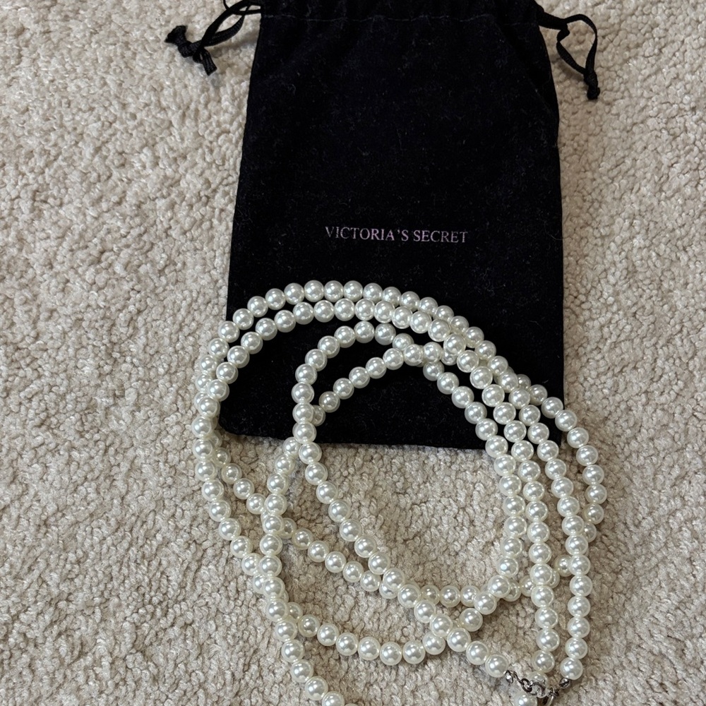 String faux pearls